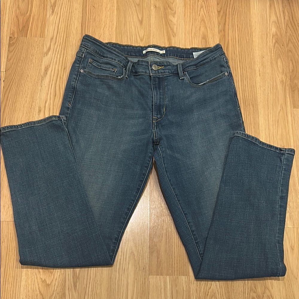 Levi’s Mid Rise Skinny Jeans Size 14